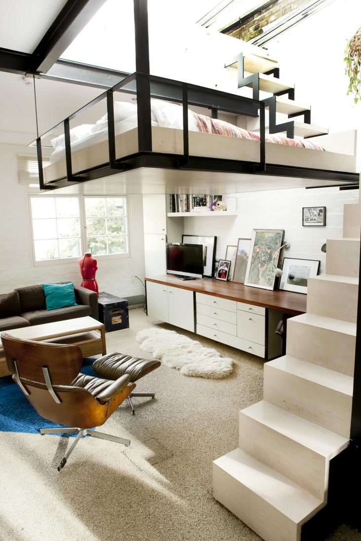 ladyphoric:  Saving Space with a Suspended Bedroom LadyPhoric 