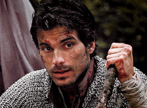 SANTIAGO CABRERA As LANCELOT In MERLIN 2x4: Lancelot And Guinevere