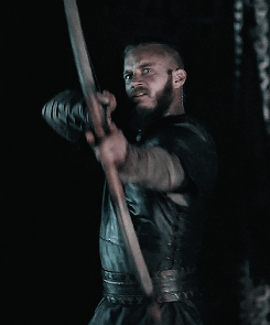 grantrogerrs:  Get To Know Me -Favorite Male Characters [3/5]: Ragnar Lothbrok