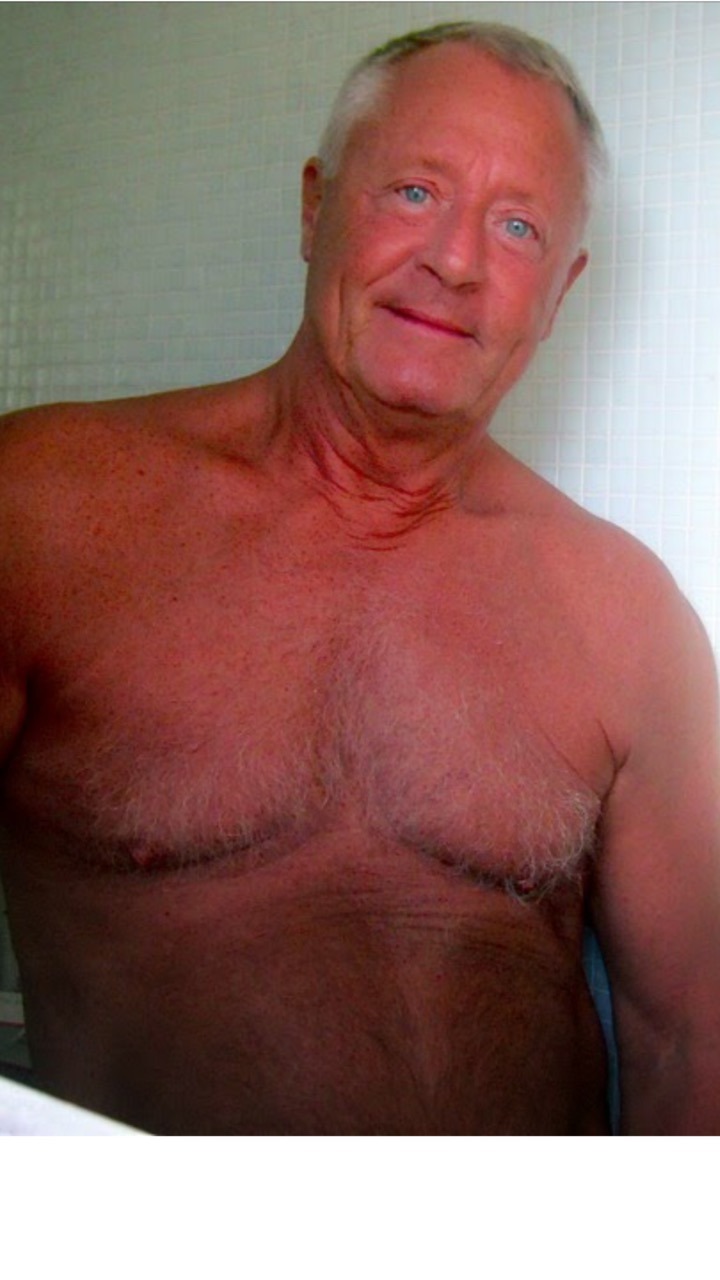 destinfriends:  destinfriends:  THOSE EYES, FACE AND FUR= PERFECTION  @bugaboo93