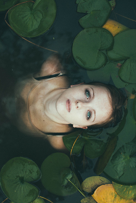 definitelydope:  Shallows (by JennaSouers)