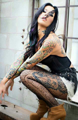 we-require-more-tatooed-girls:  More @ http://we-require-more-tatooed-girls.tumblr.com