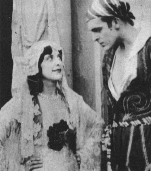 Geraldine Farrar and Wallace Reid in Cecil B. De Mille’s Carmen, 1915.