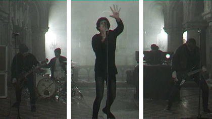 0de-to-sleep:  Have a 3-D Oliver Sykes for your blog. 