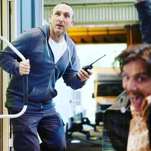 ohfuckyeahcillianmurphy:“Photo bombed at expert level by Cillian Murphy” (on the set of Free Fire wi