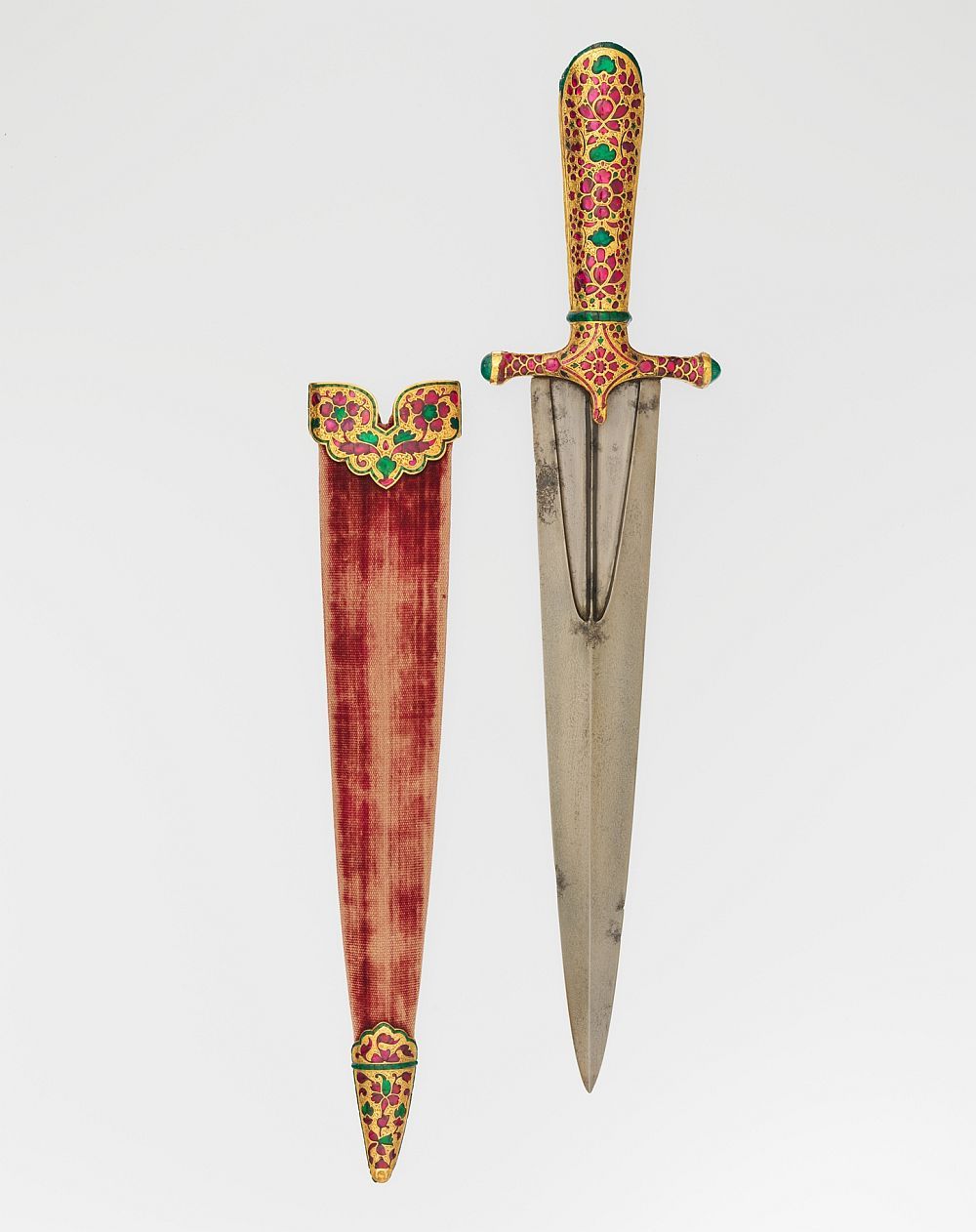 art-of-swords:  Dagger and Sheath Dated: circa 1605–27 Culture: Indian, Mughal