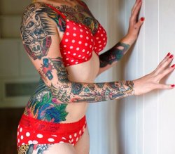 ohmygodbeautifulbitches:  Sick Mickey
