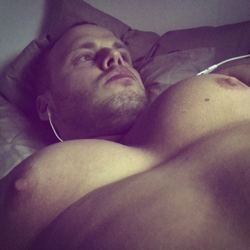 joakimgarder:Two beasts in bed. No I don’t mean my pecs or nipples. I have the whole week off 