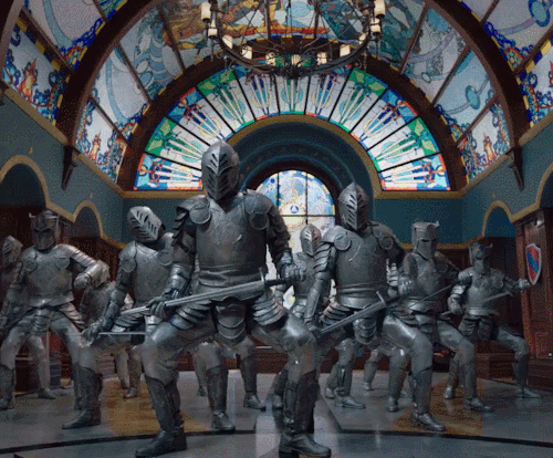 marinette-buginette: Suit of armor strong and true  Make this metal bust the move!