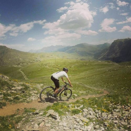 pedaled-japan: Amazing trail on the way to the Gignoux lake. Also known as “Lago dei sette colori” #