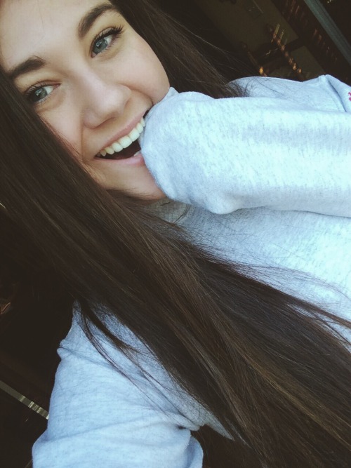 yruos:  happy bc wearing gf sweatshirt