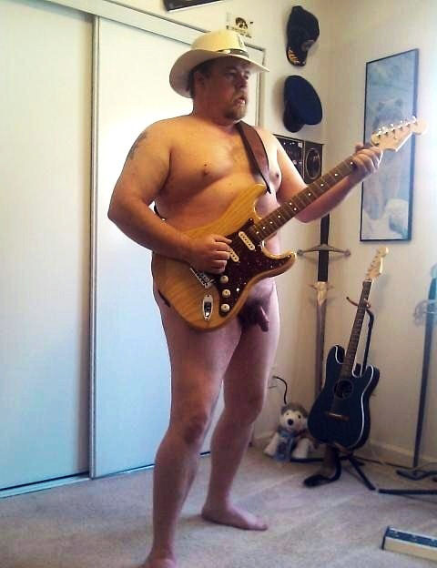 nastypervert:  ffbearchub:  “ Your Cheating Heart “  Nothing like some white dick! Love fat naked white men!