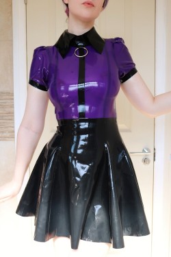 lovetheshiney:  grimsauce: Much better photos of my Pandora Deluxe dress all oiled up, I love it so much and it feels amazing. I definitely want lots more in this purple.I’ve managed to mostly rescue it sine the issue earlier, but will have to wait