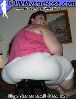 bbwsurf:  www.bbwmysticrose.com or www.bbwsurf.com/mysticrose  I just love to show off  how enormous my ass is!!!  This week I show you my full round hips and my very thick thighs have this fabric stretched as far as it will go without tearing.  See