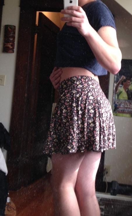 stormcaps:  New skirt :p Bad fashion sense. Dirty mirror. I guess I’m a bad and dirty gurl ;)  Your skirt is really cute. And I certainly hope you’re a bad and dirty gurl.