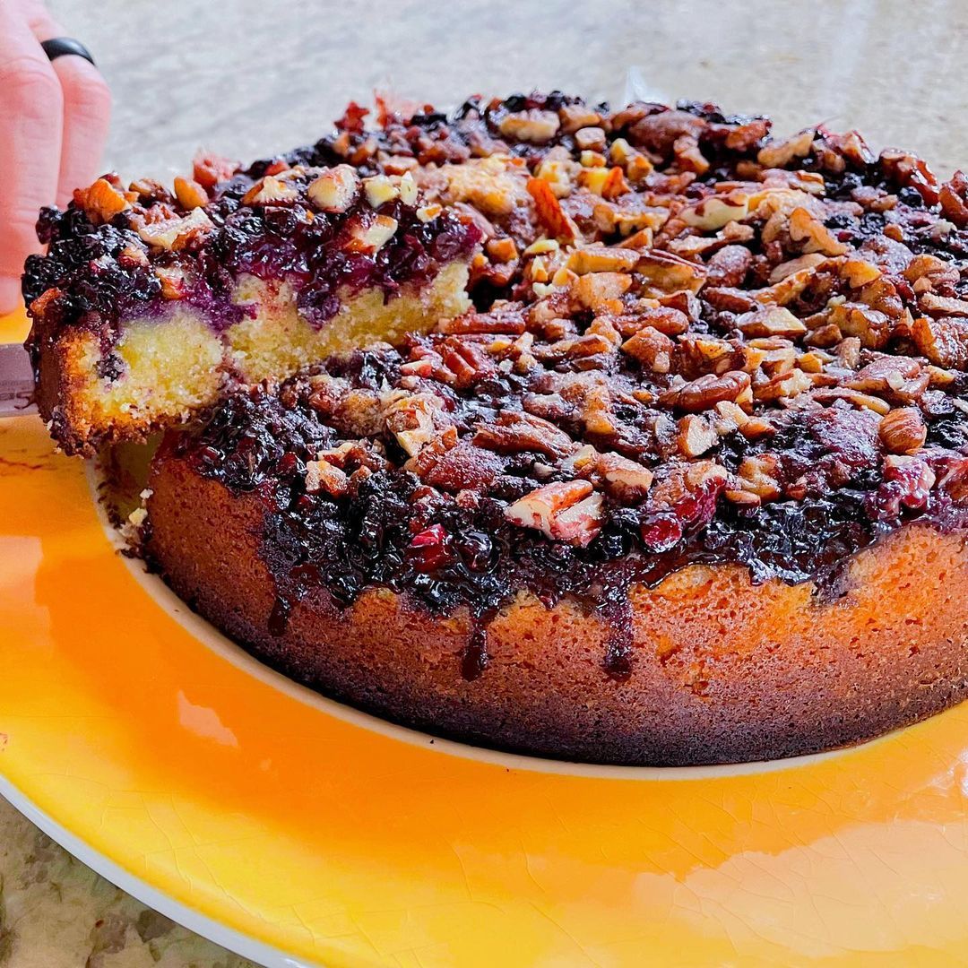 Blueberry Muffin Cake!! 💙 It’s a snow day! ❄️ Perfect reason to make this really delicious cake from @zoebakes. Not does it have a tight almondy crumb and blueberry pecan cinnamon sugar crumble topping, but it is super easy peasy to make. Literally...