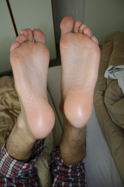 feetboy81:  feet from www.clips4sale.com/17086