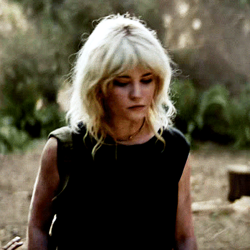 SOPHIE THATCHER as NATALIE SCATORCCIO Yellowjackets, ‘Saints'