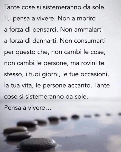 Avrei voluto…
che tante cose fossero andate in modo diverso, ma non tutto si può scegliere nella vita. L’unica scelta è andare avanti e non mollare mai.
Cit.
https://www.instagram.com/p/CeYG_SAoFiyCn1FM3KNtl17YZH2fn6jSDXXl6U0/?igshid=NGJjMDIxMWI=