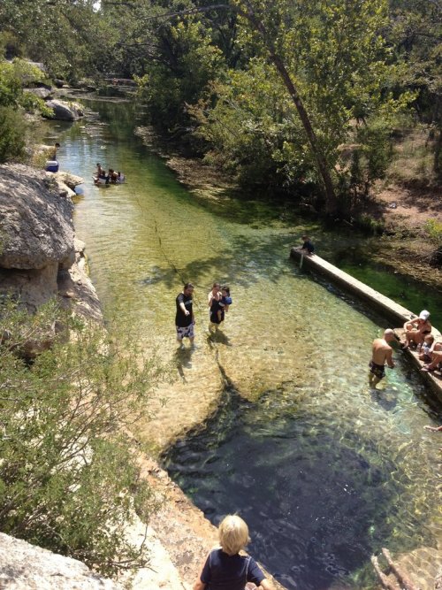 wordplaying:pentagramps:justkody:pinkcupcake123:Jacob’s Well - Wimberley, Texashey kids let&rs