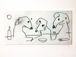 kazland:  Three narrow dogs drinking together