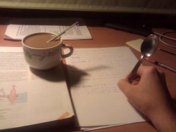 shortbreadholmes:  londeneers:  karameruru:  typical representation of people 1 week before finals.  why are they writing with a spoon?   