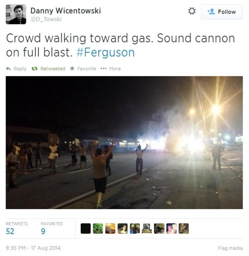 let-them-eat-vag: iwriteaboutfeminism: Chaos in Ferguson. Sunday night, part 2 [part 1] meanwhile th