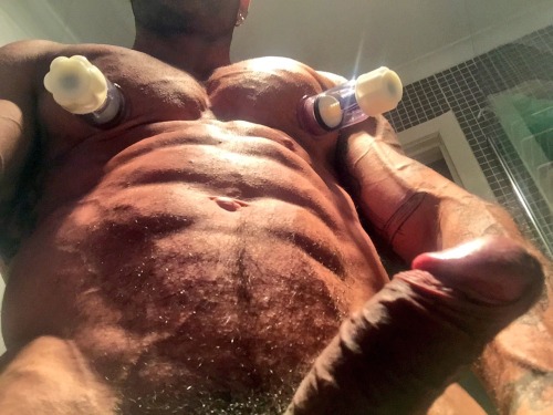 roganrichards: Now that I’m smooth I finally get to play with my Eagle Leather nip pumps!!! FK