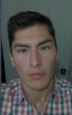 chilenoskalientes:  Matías, 19 años. Pendejito pajero y calentón. Santiago.