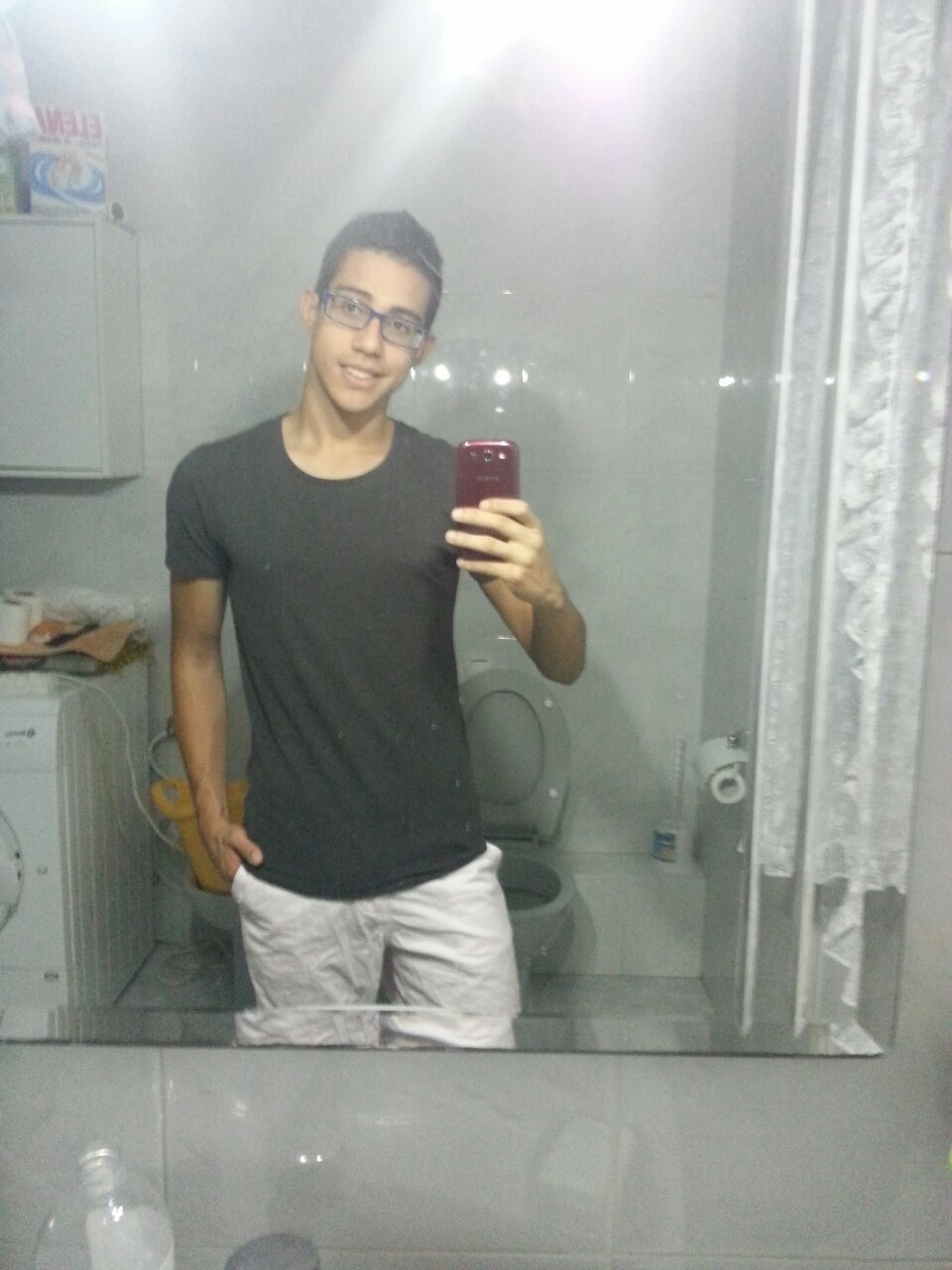 foreverfree24:  I took a selfie smiling omg I cant believe it ^^ I also took one