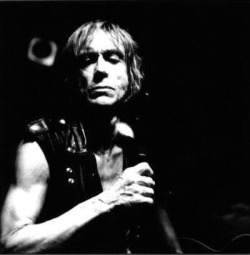 icky-pop:  Iggy Pop