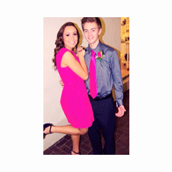 shadymendes:  jack and mallory → cutest couple