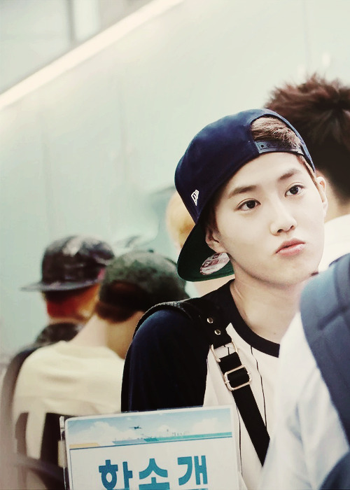 kyungst:  That moment when you feel like punching this grampa 