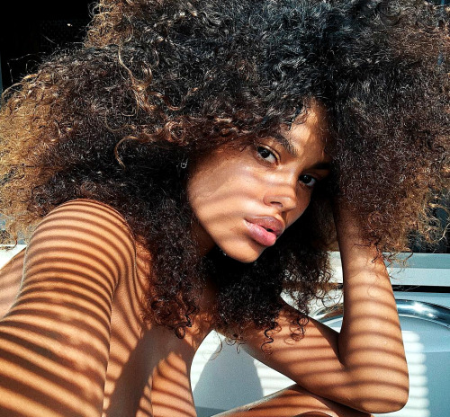 putitonmydash: Tina Kunakey