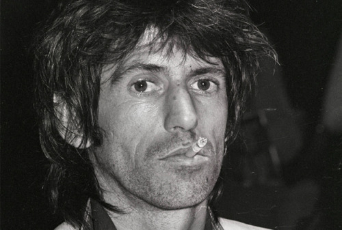 XXX amused-itself-to-death:   Keith Richards photo