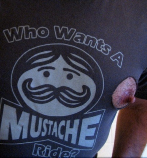 nippig:  http://nippig.tumblr.com/archive 