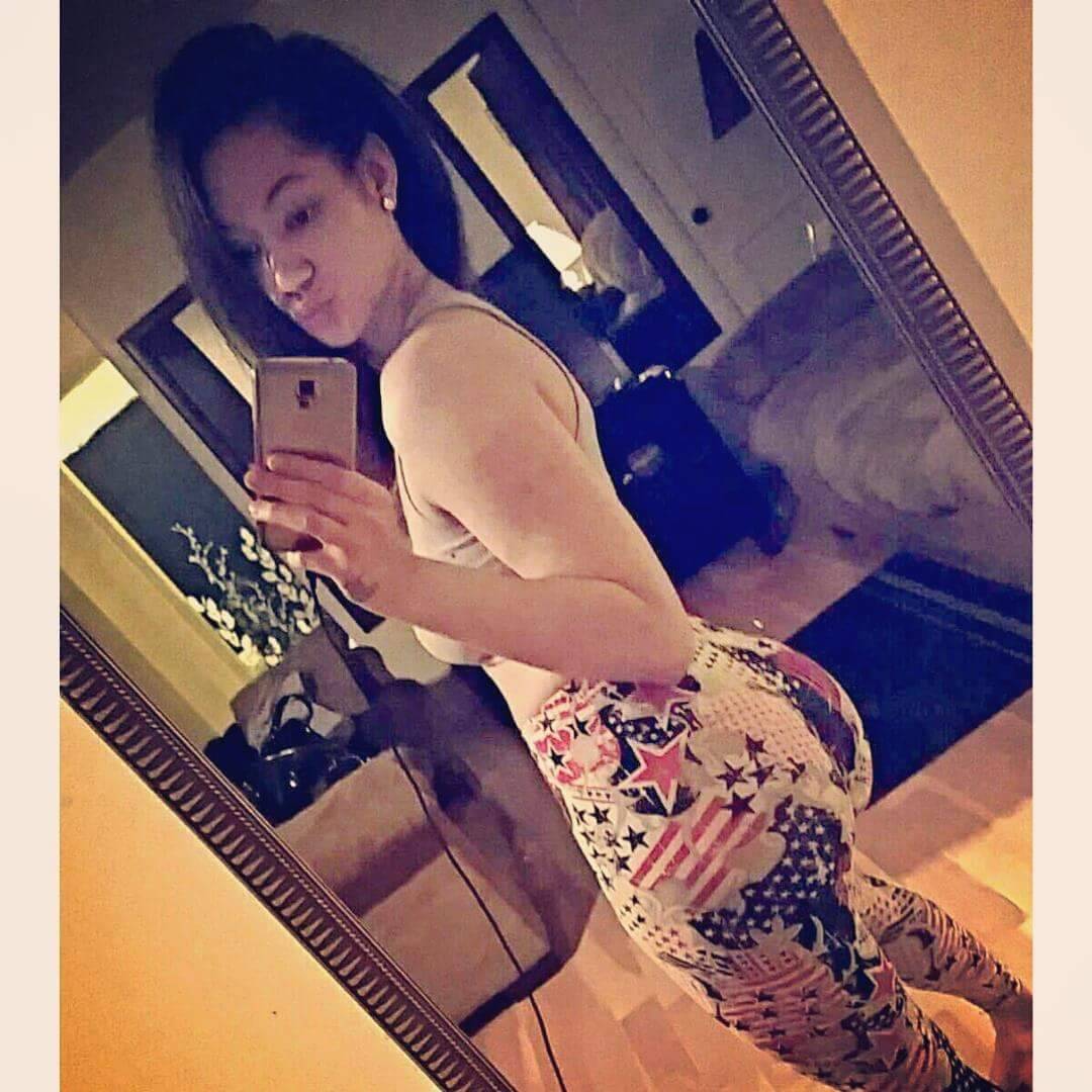 calcutty:  Beauty is her name 🍑😍😍