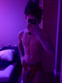 Diaperedhipster:  Morning Routine. And No One’s The Wiser. Please Note The Purple