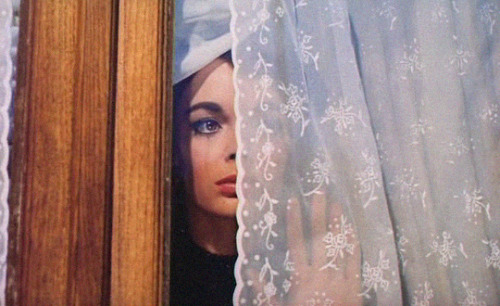 Barbara Steele in The Ghost (Riccardo Freda, 1963)