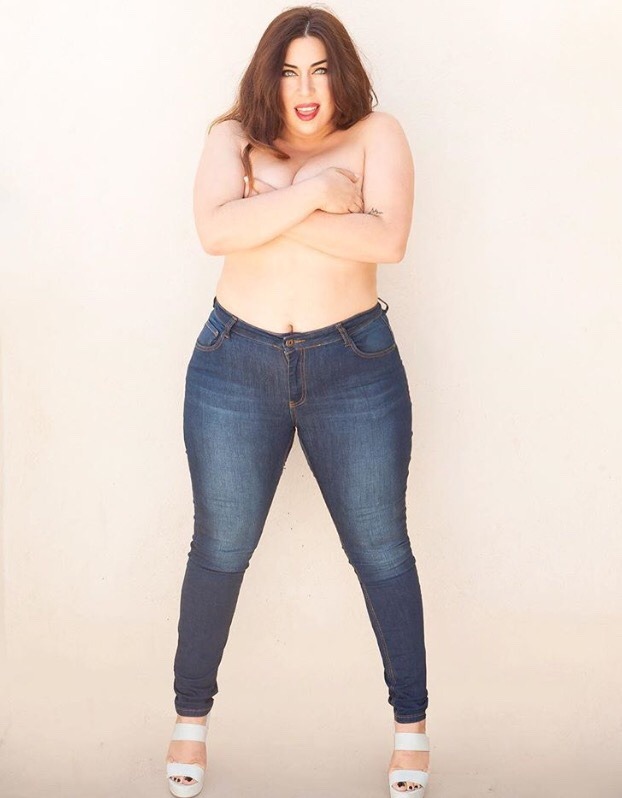 italiankong:  Yamila Corozco, aka DolceCurvy and Miss Plus Size ESP 2016. Those eyes!