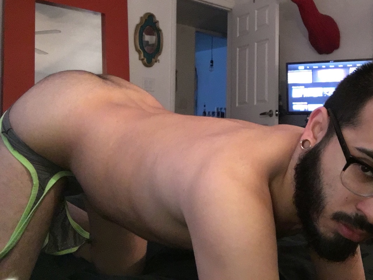 thecakemonsters:  Getting ready. 