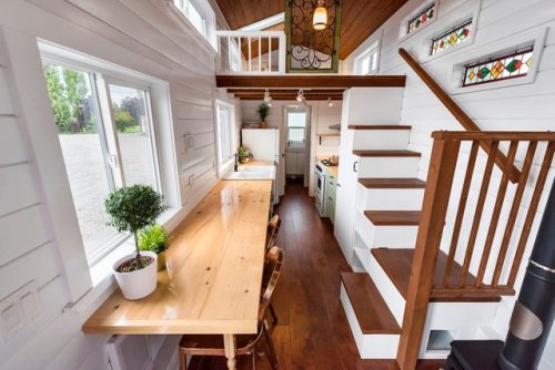 tinyhousetown:  A custom designed 30′ home from the Mint Tiny House Company   Gorgeous 