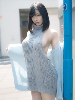 Pretty Asian Women™