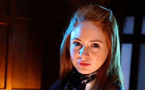 thephantomshadows:Karen Gillan