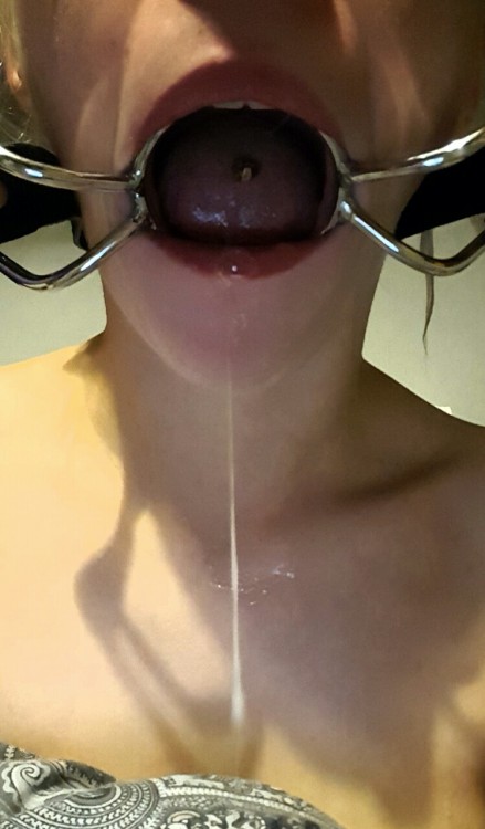 littleprimalprey: His fuckhole. I’m a little mess.