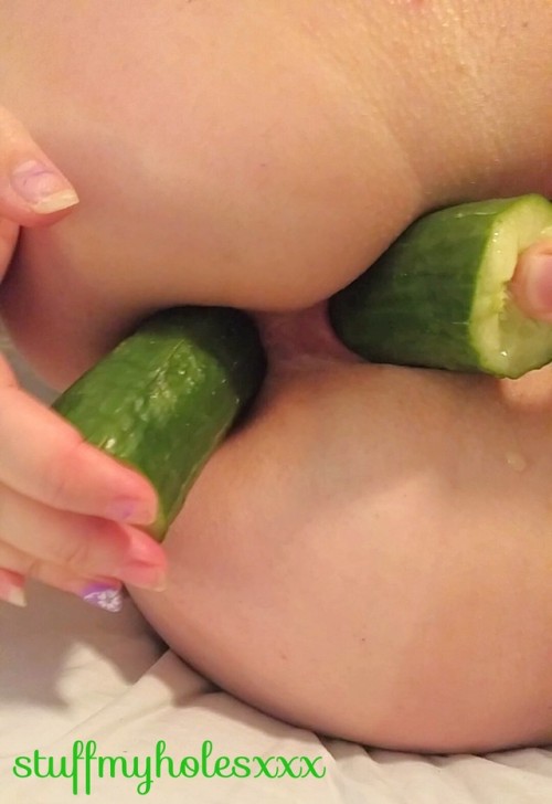 Cucumber double stuffing for you veggie lovers out thereFelt very full and very wet after this inser