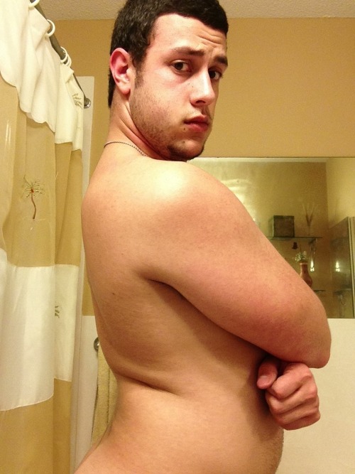 mikeyaj: edt3ch5:draco702:southern-beef:Current progress. Goals:Bigger Chest Bigger Deltoids
