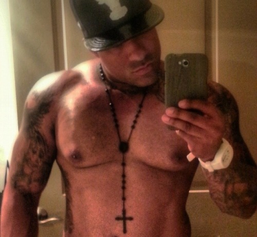 thickboyswag:  Tatted Muscles