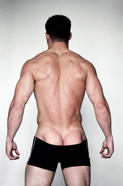 kinkygayxxx:  More Kinky Gay Porn HERE