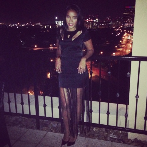 angela-iam:  Headed out to paint the city pink! 